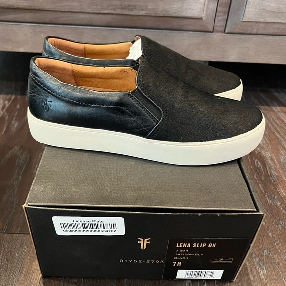 *NEW* Frye Lena slip on size 7 - Picture 1 of 2